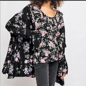 FREE PEOPLE DARK FLORAL BUTTON DOWN TUNIC TOP RUFFLES BELL SLEEVES POCKETS NWT